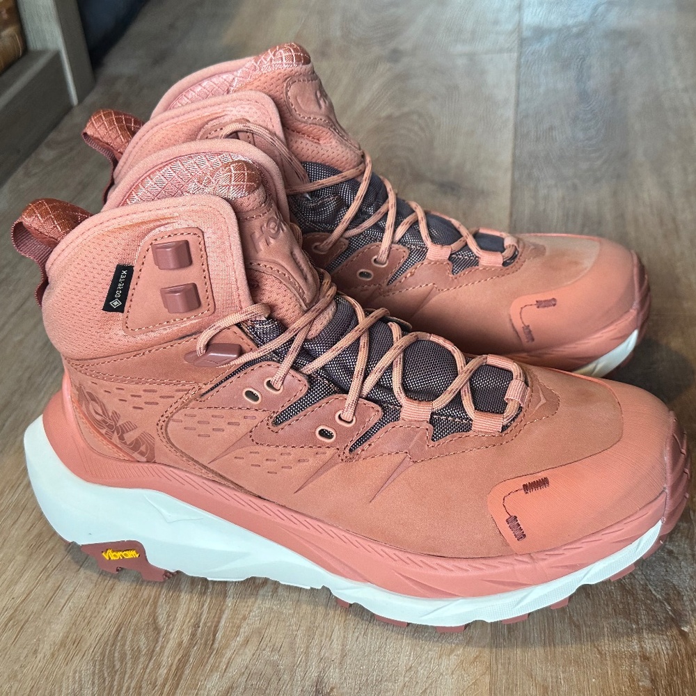 Hoka Kaha 2 Hiking boots - Size 7 NIB